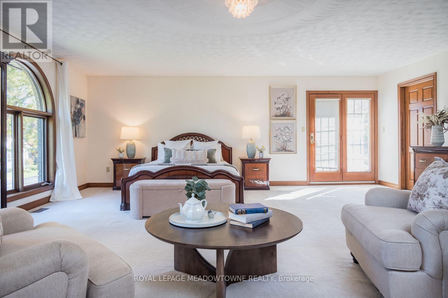 805 Centre Road, Hamilton, ON photo 33