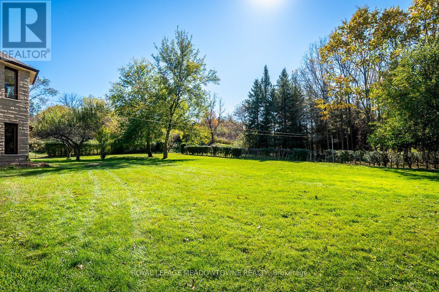 805 Centre Road, Hamilton, ON photo 38