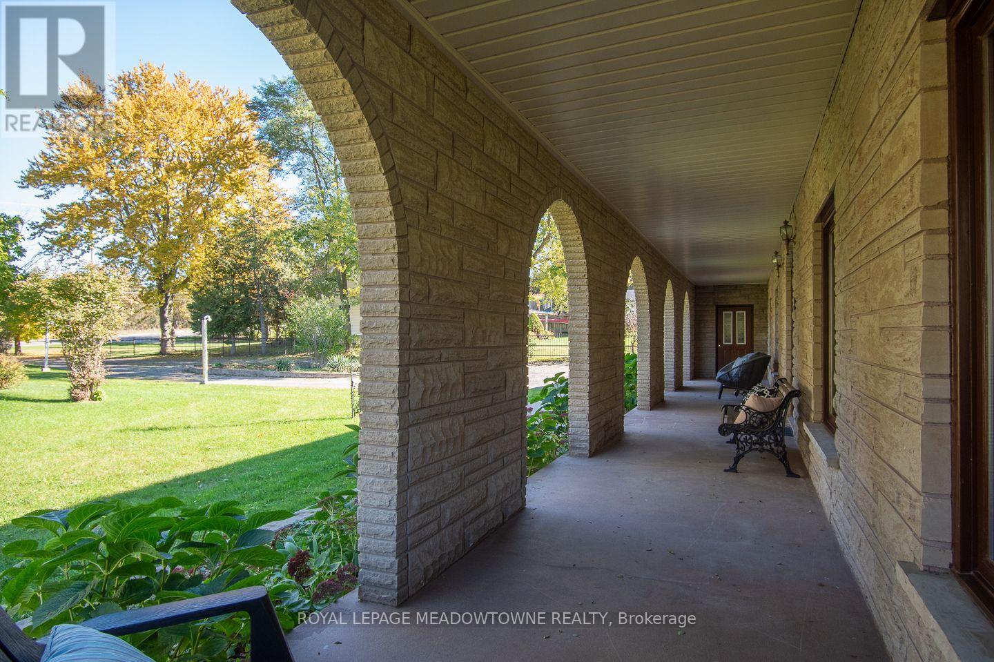 805 CENTRE ROAD, Hamilton — photo 5