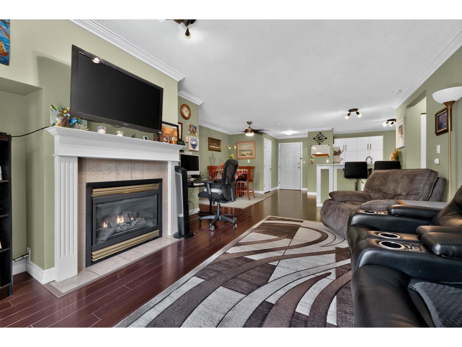 Photo of 202 10130 139 STREET 17