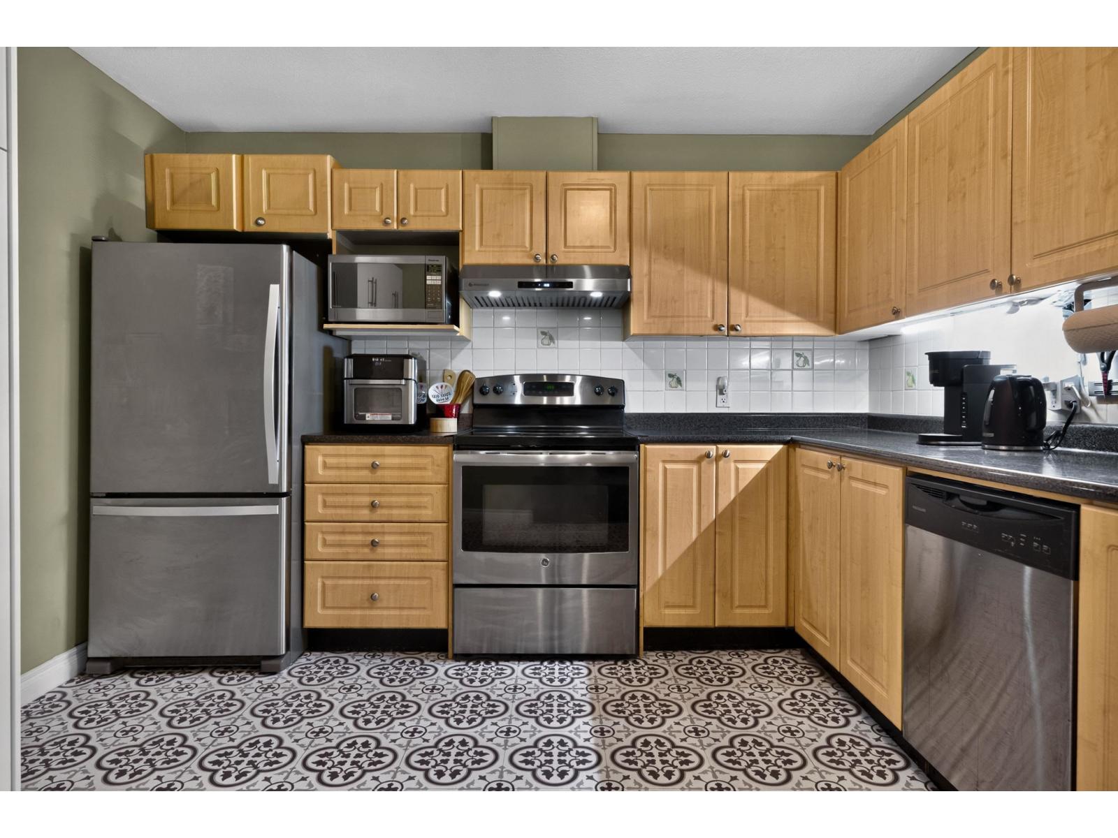 Photo of 202 10130 139 STREET 6
