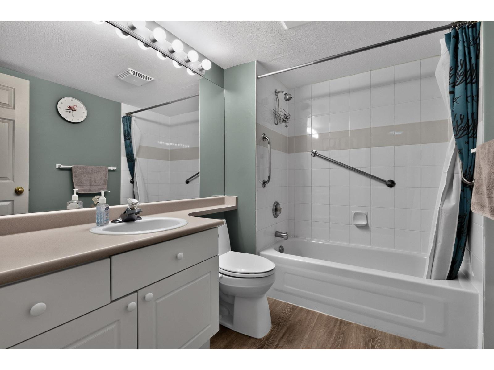 Photo of 202 10130 139 STREET 23