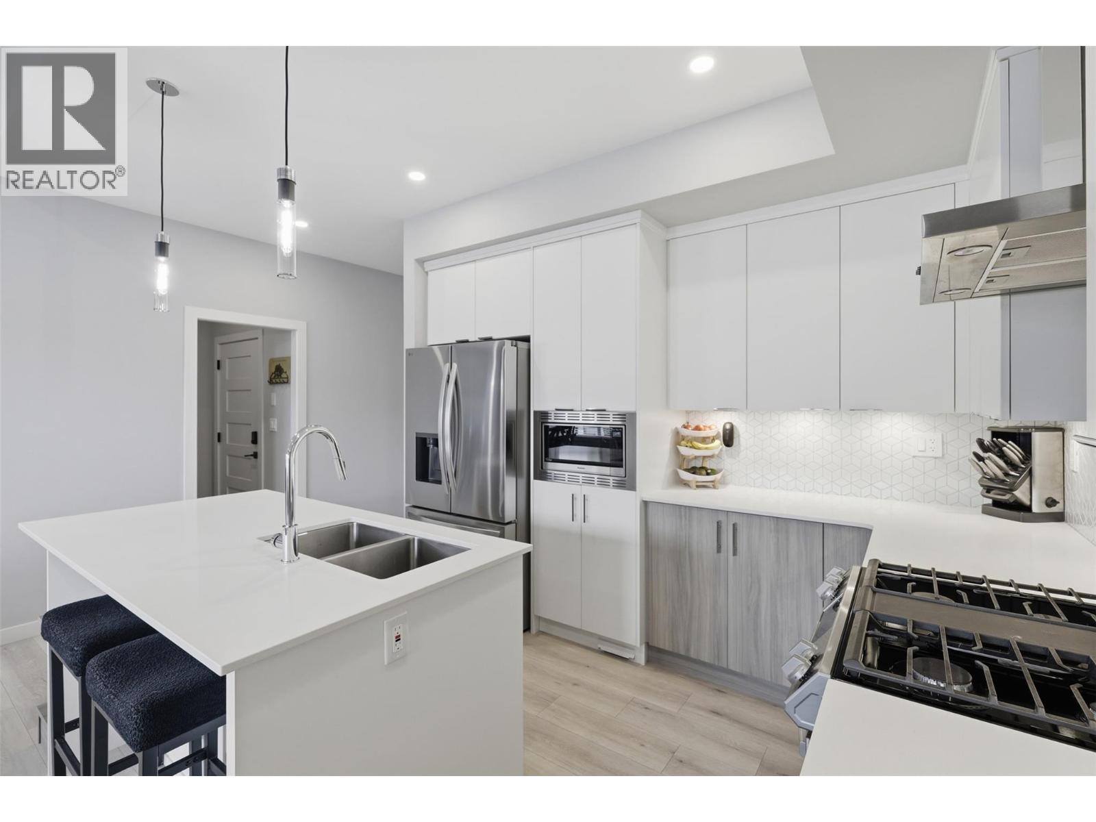 #19 260 Rue Cheval Noir - 18