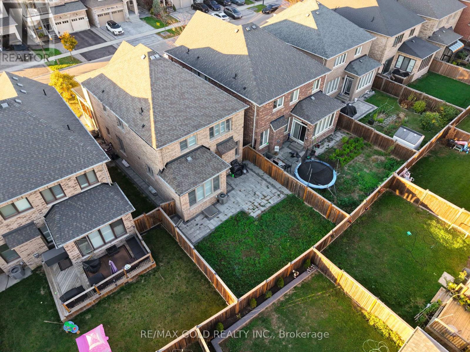 7 Vetch Street, Brampton, ON photo 44