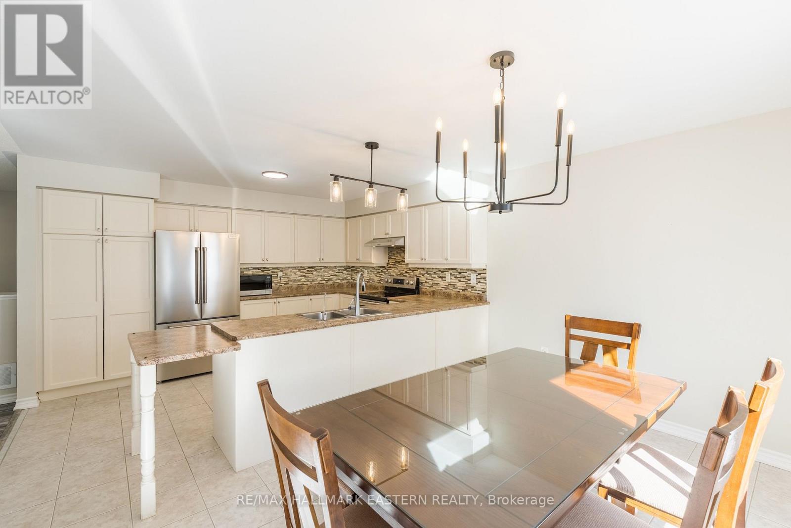 10 SPRINGBANK ROAD, Kawartha Lakes (Omemee) — photo 10