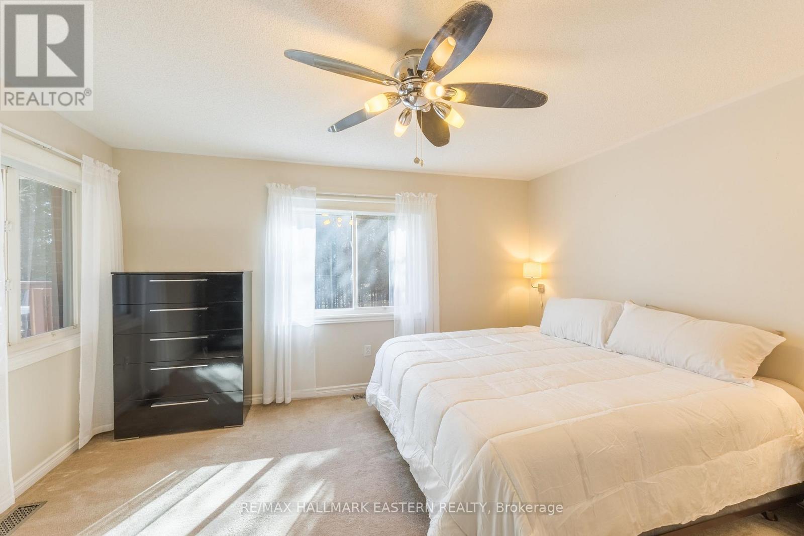 10 Springbank Road, Kawartha Lakes, ON photo 17