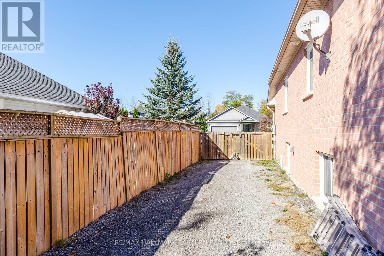 10 Springbank Road, Kawartha Lakes, ON photo 43