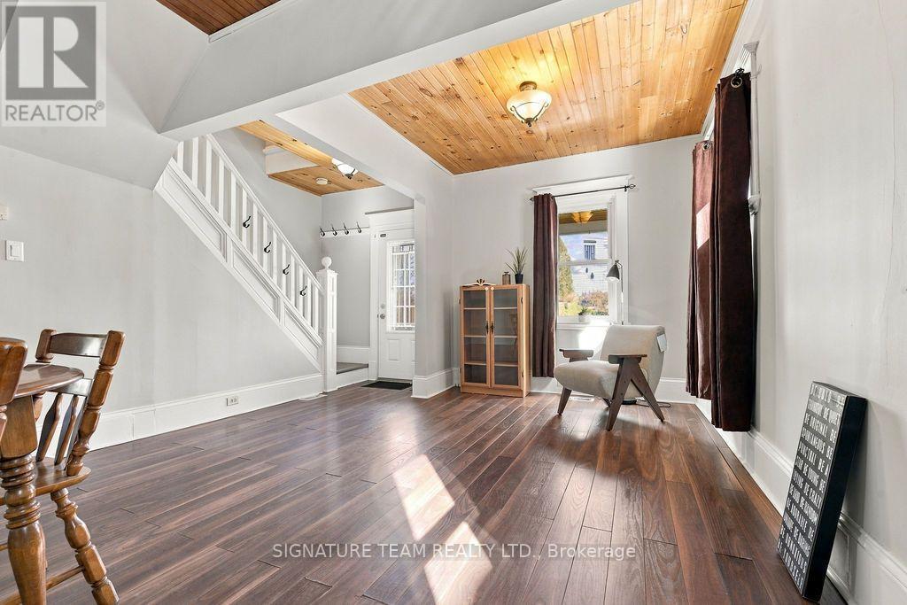 594 HAMILTON STREET W - 22