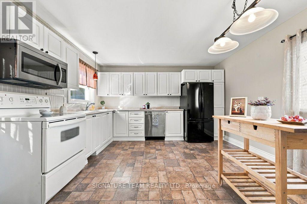 594 HAMILTON STREET W - 30