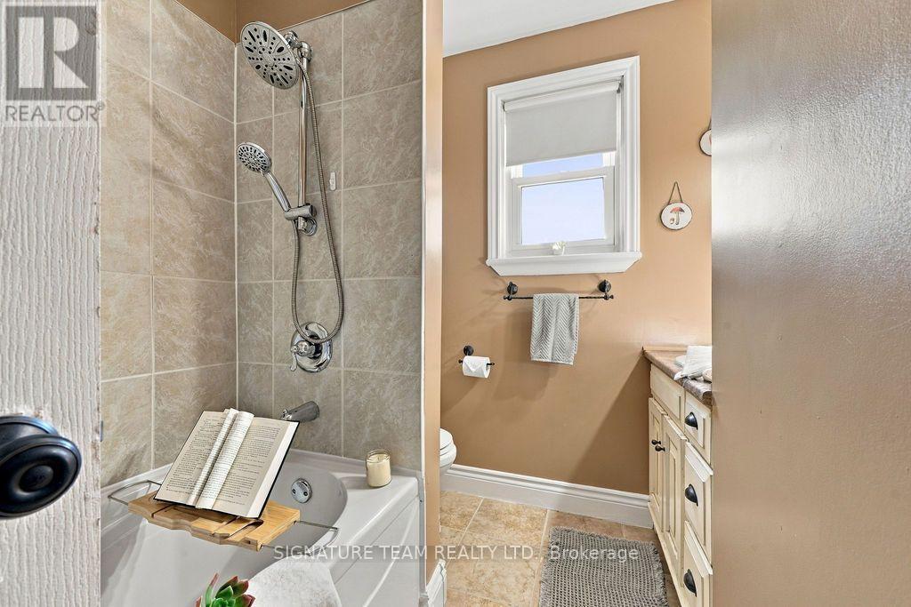 594 HAMILTON STREET W - 39