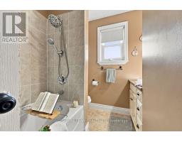 594 Hamilton Street W, Laurentian Valley, ON K8A6P1 Photo 39