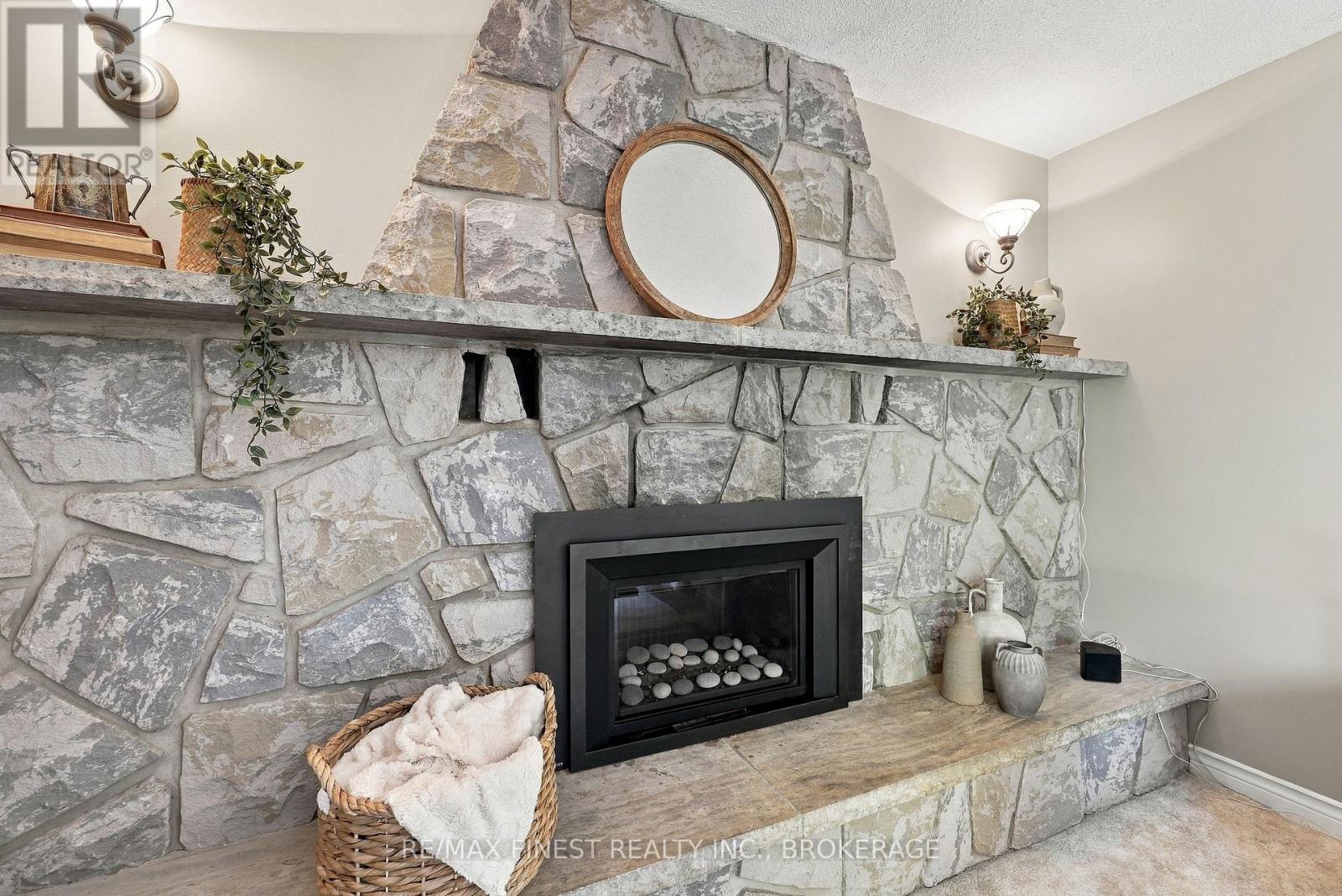 3790 COPPER KETTLE DRIVE - 18