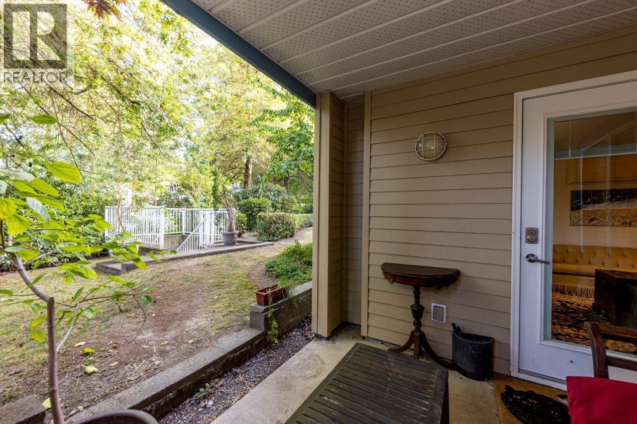 Photo of 104 5281 OAKMOUNT CRESCENT 32