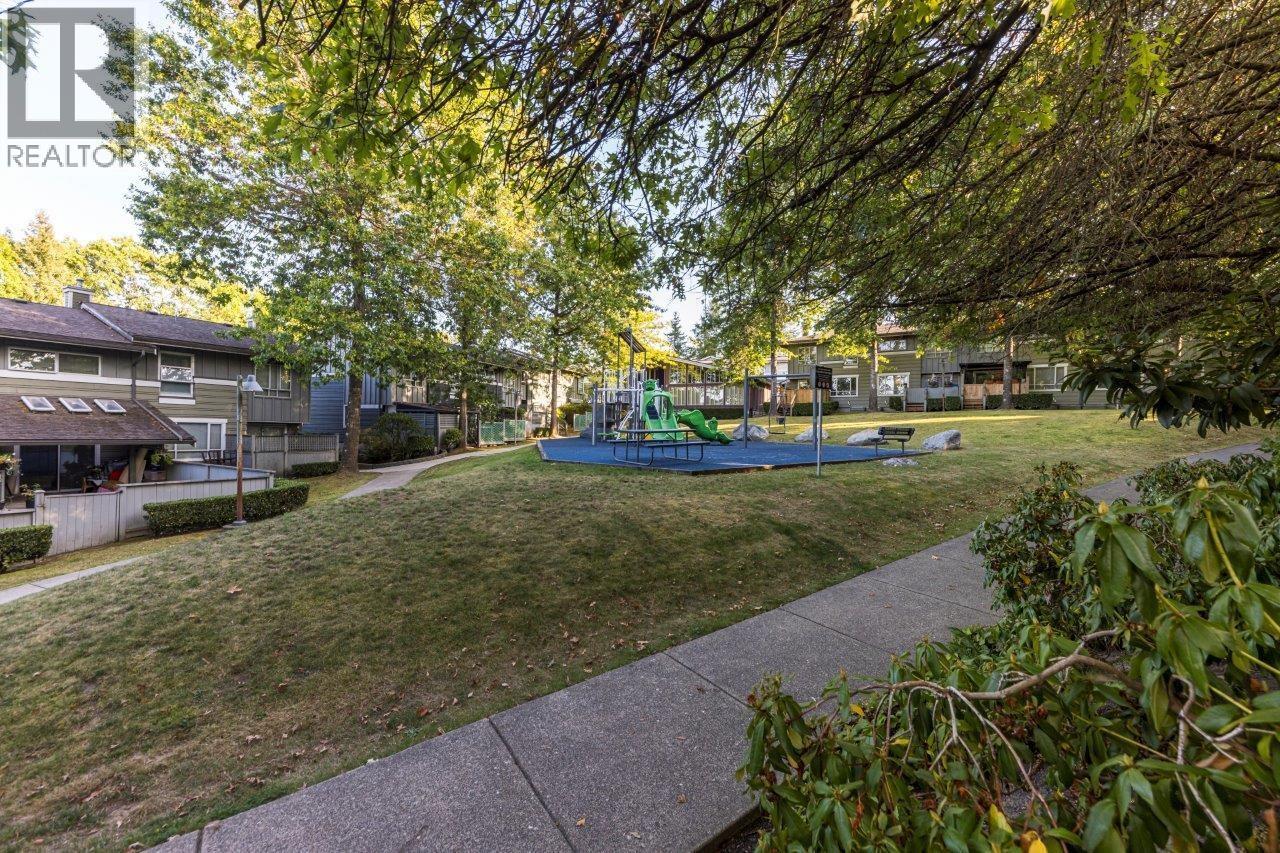 Photo of 104 5281 OAKMOUNT CRESCENT 35