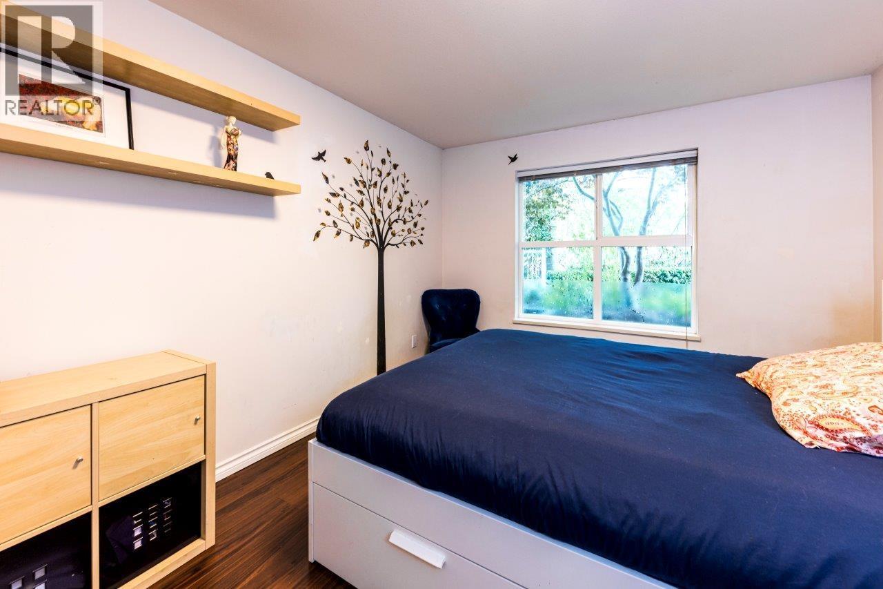 Photo of 104 5281 OAKMOUNT CRESCENT 19