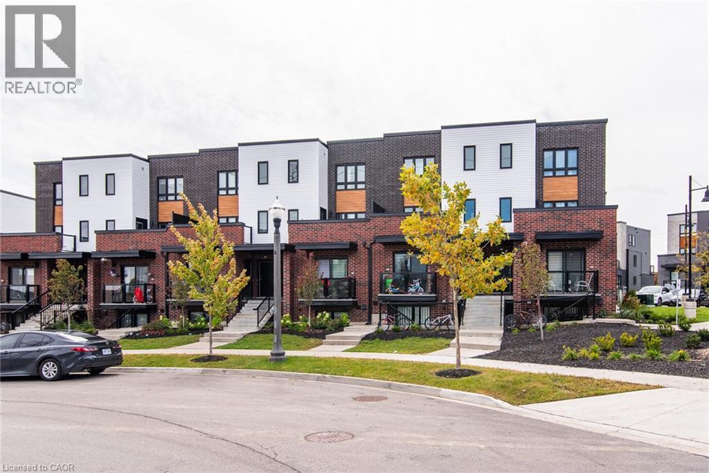 243 CHAPEL HILL Drive, Kitchener — photo 2