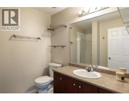 1873 Country Club Drive Unit# 2406, Kelowna, BC V1V2W6 Photo 13