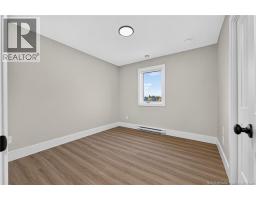 120 Edington, photo 12