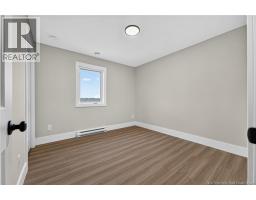 120 Edington, photo 13