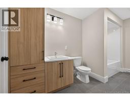 120 Edington, photo 14