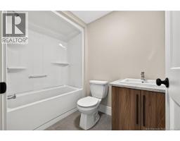 120 Edington, photo 18