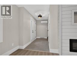120 Edington, photo 2