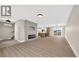 120 Edington, photo 3