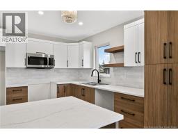 120 Edington, photo 8