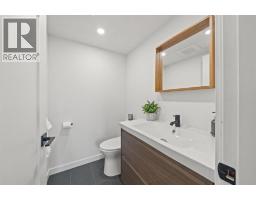 206 327 W 2nd Street, North Vancouver, BC V7M1E2 Photo 8