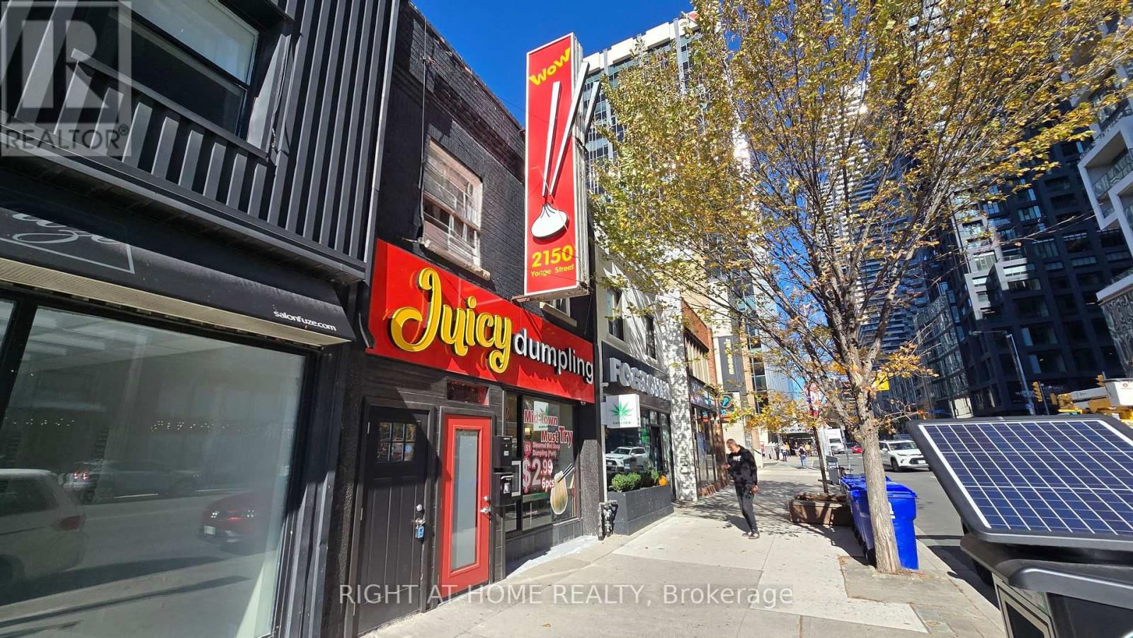 2150 YONGE STREET, Toronto (Yonge-Eglinton) — photo 2