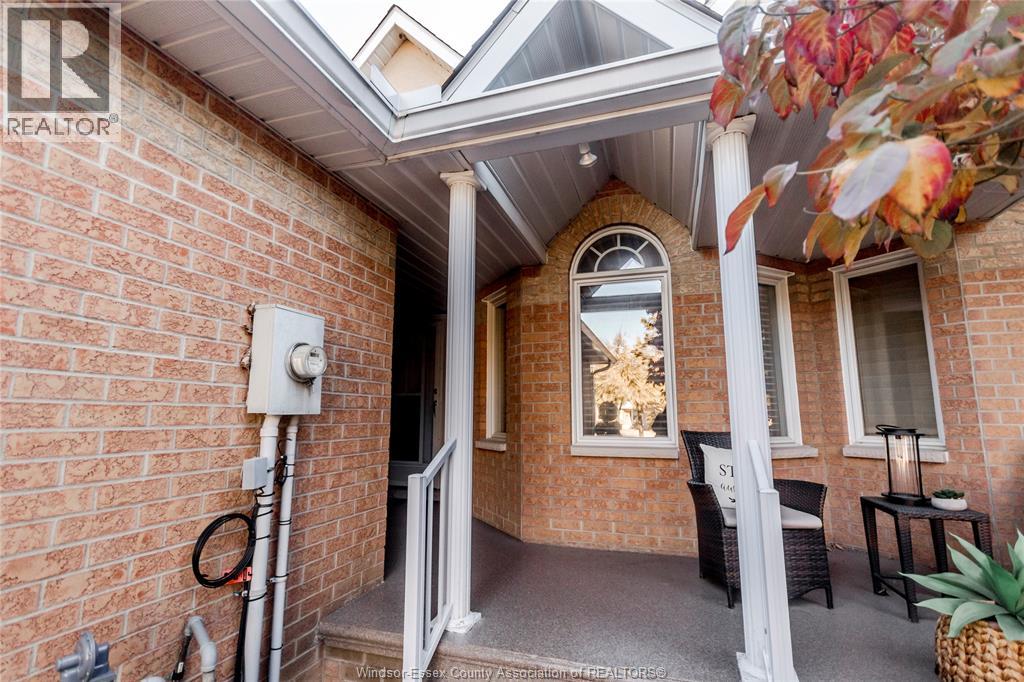 4661 BRADBURY COURT, Windsor — photo 3