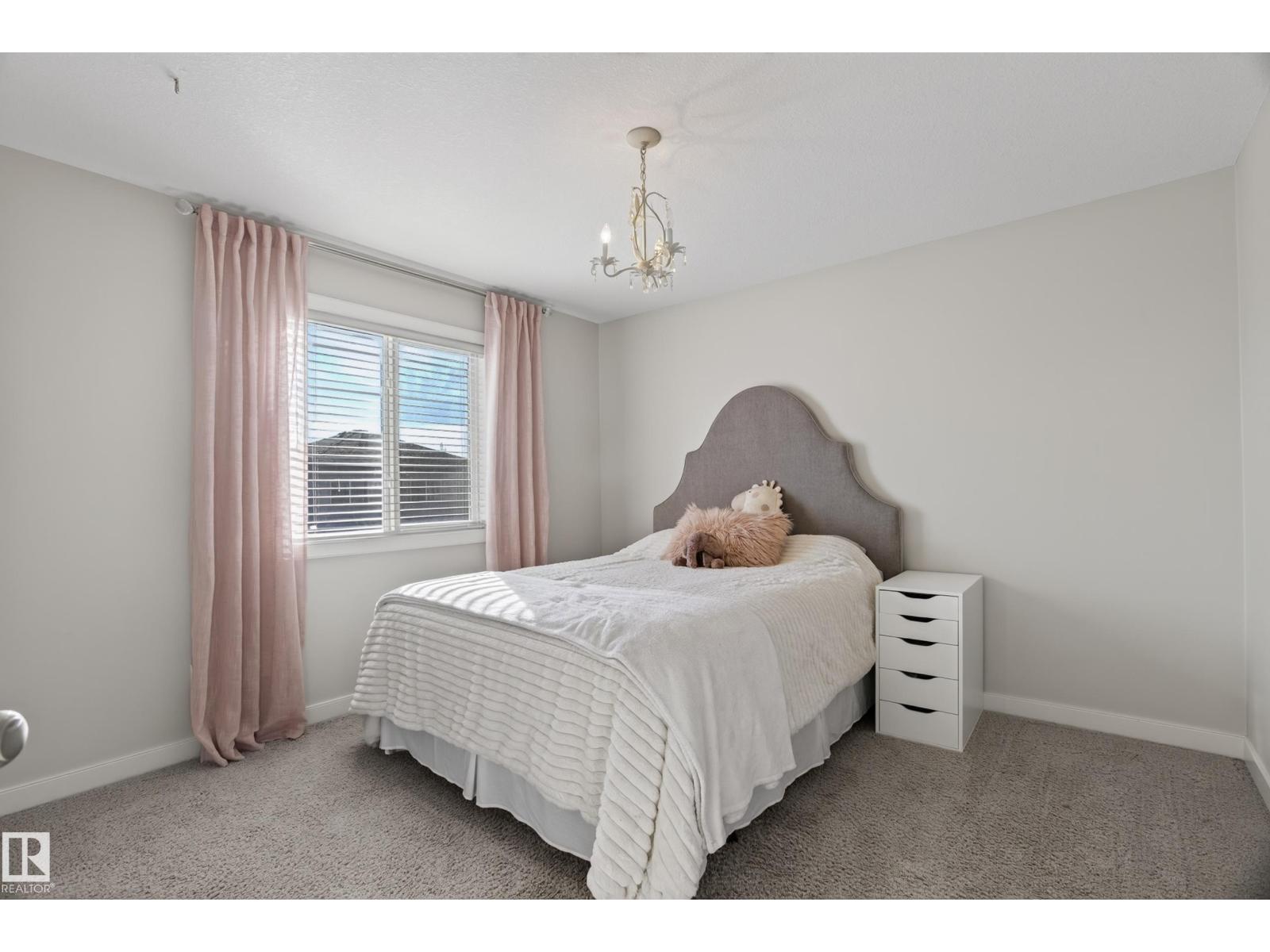 9609 83 Avenue, photo 24