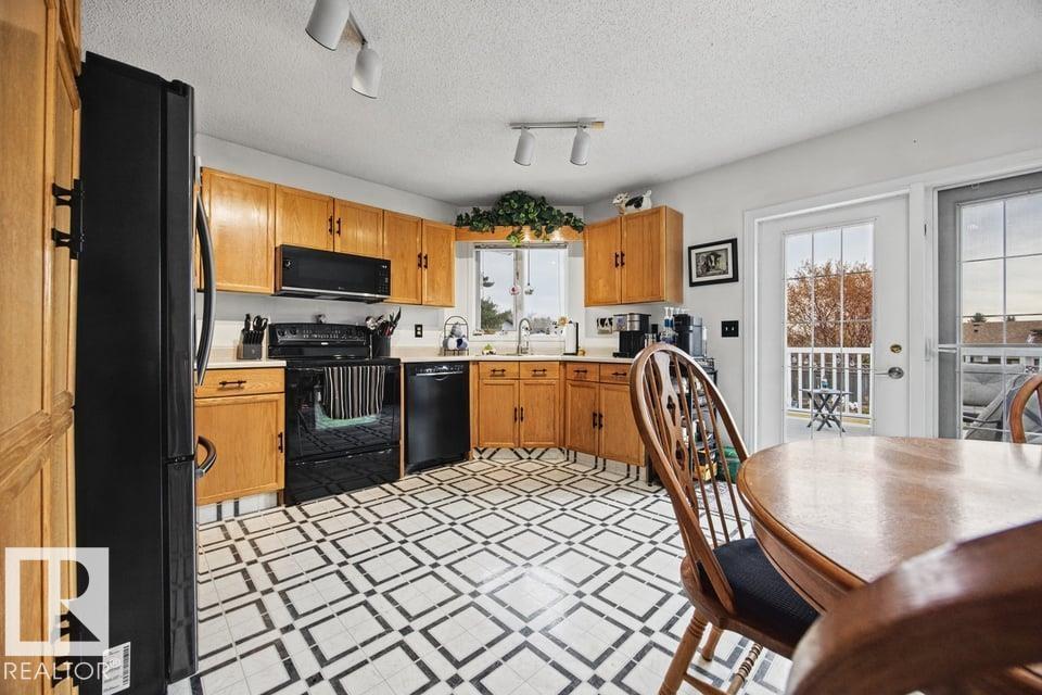 15239 63 Street NW, photo 11