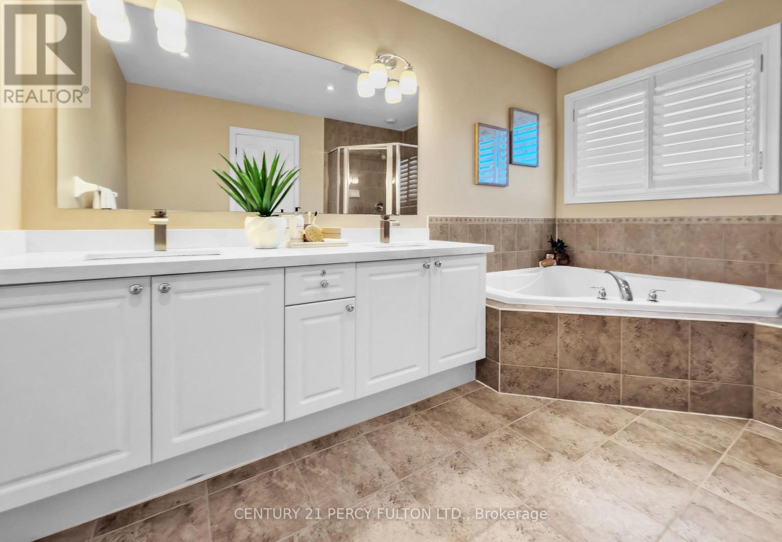1811 Badgley Court, Oshawa, ON photo 32