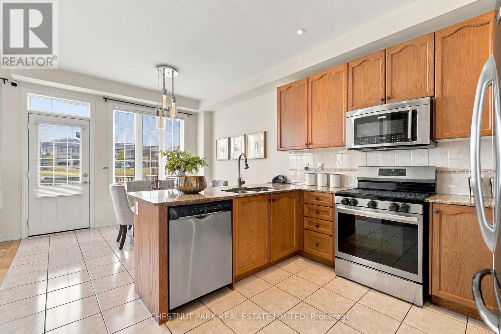 57 JAMES JOYCE DRIVE, Markham (Victoria Manor-Jennings Gate) — photo 10