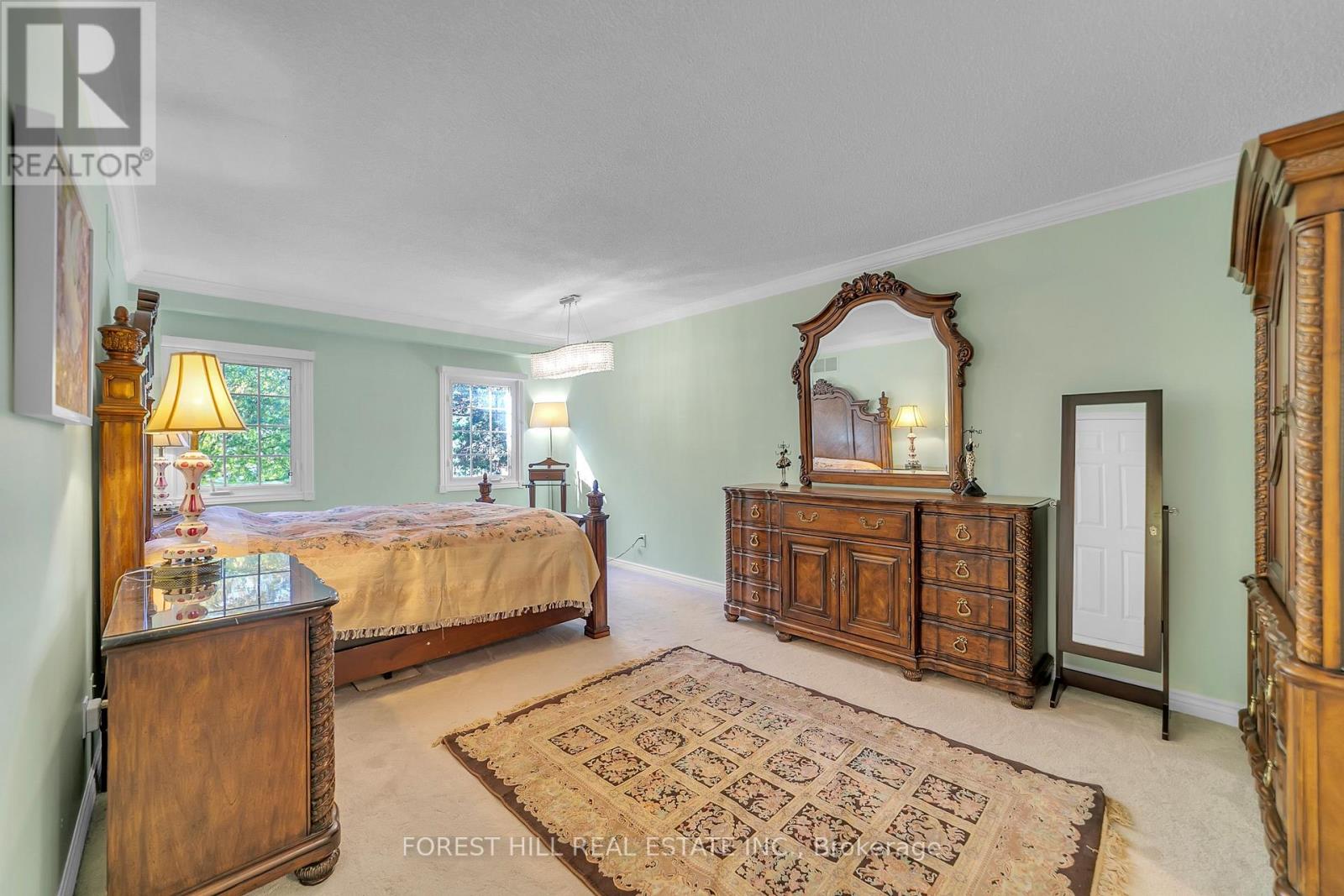 15 Theobalds Circle, Richmond Hill, ON photo 16