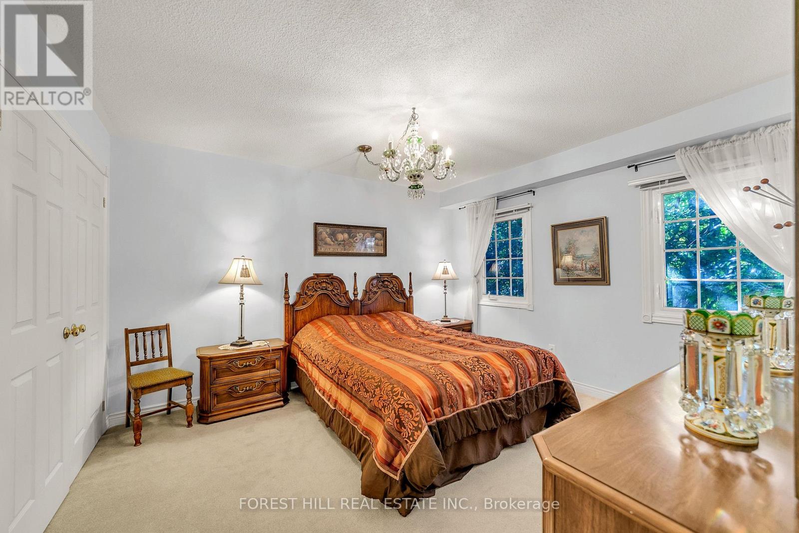 15 Theobalds Circle, Richmond Hill, ON photo 23