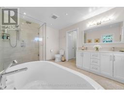 15 Theobalds Circle, Richmond Hill, ON L4C9C7 Photo 18