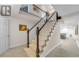 15 Theobalds Circle, Richmond Hill, ON L4C9C7 Photo 26