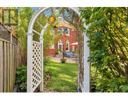 15 Theobalds Circle, Richmond Hill, ON L4C9C7 Photo 29
