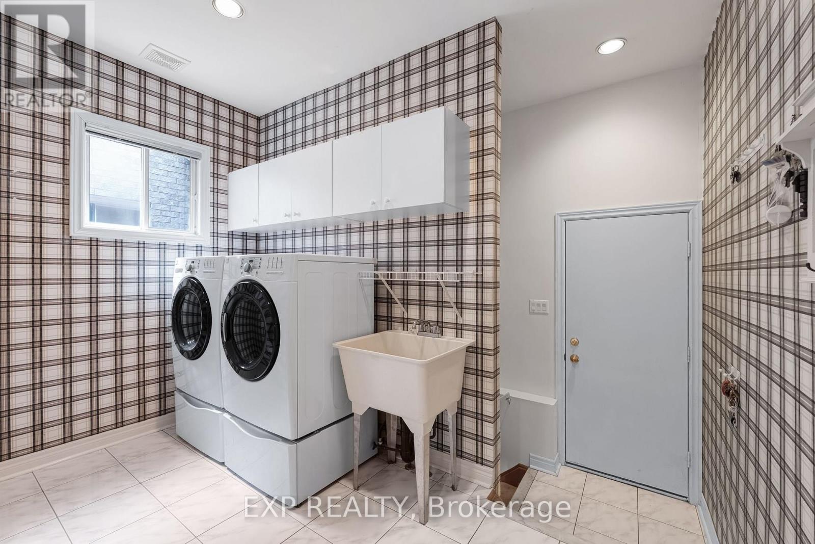 591 Plantation Gate, Newmarket, ON photo 22