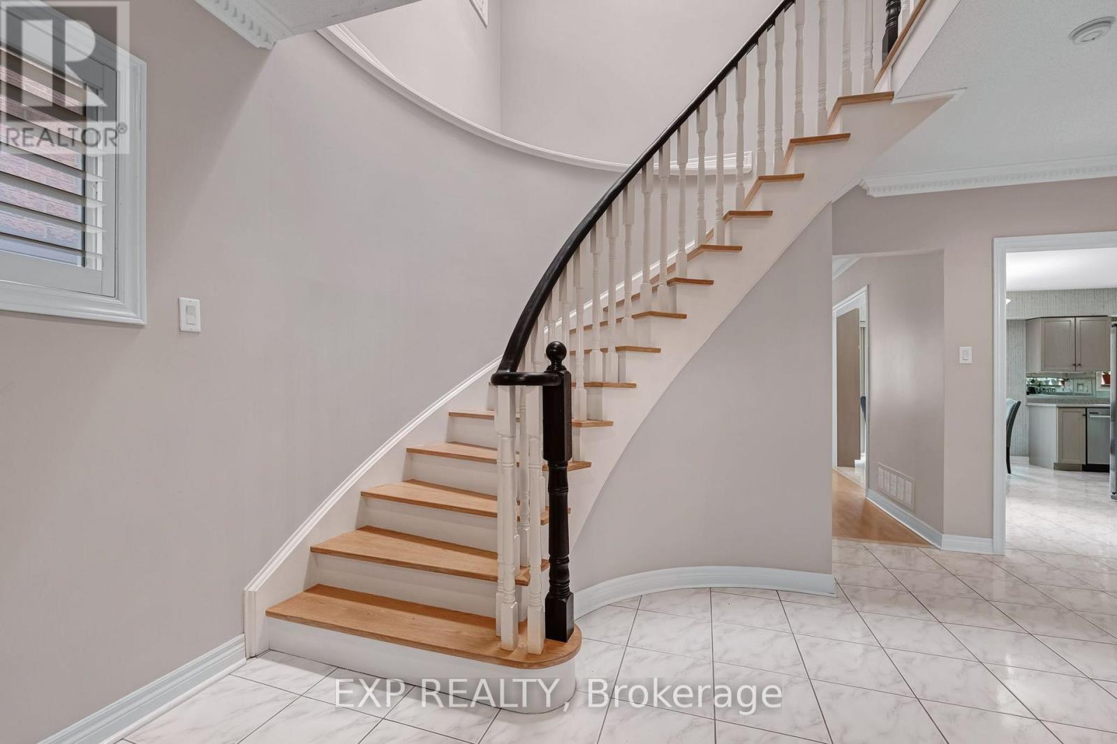 591 Plantation Gate, Newmarket, ON photo 23