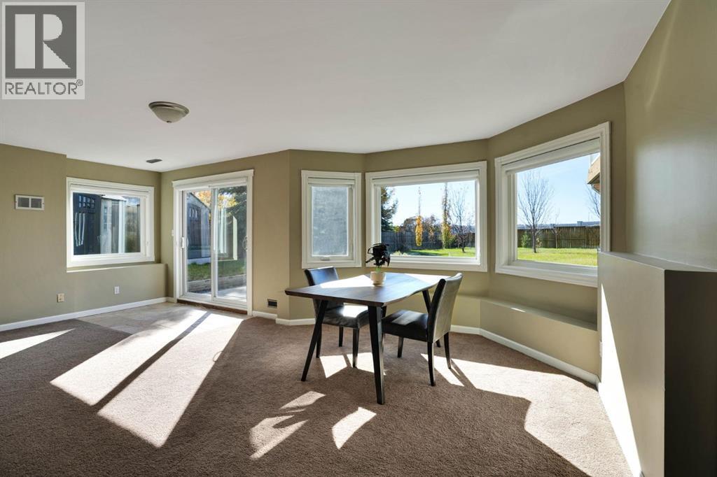 331 Wood Valley Bay SW photo 39