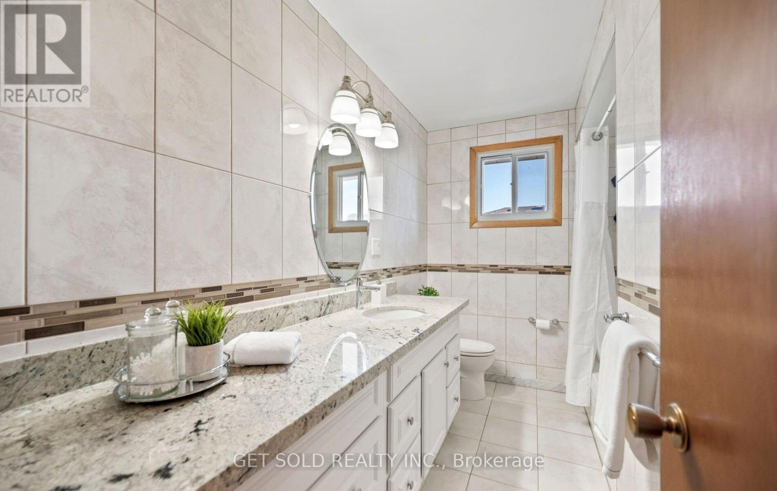 6 Marcel Road, Toronto, ON photo 23