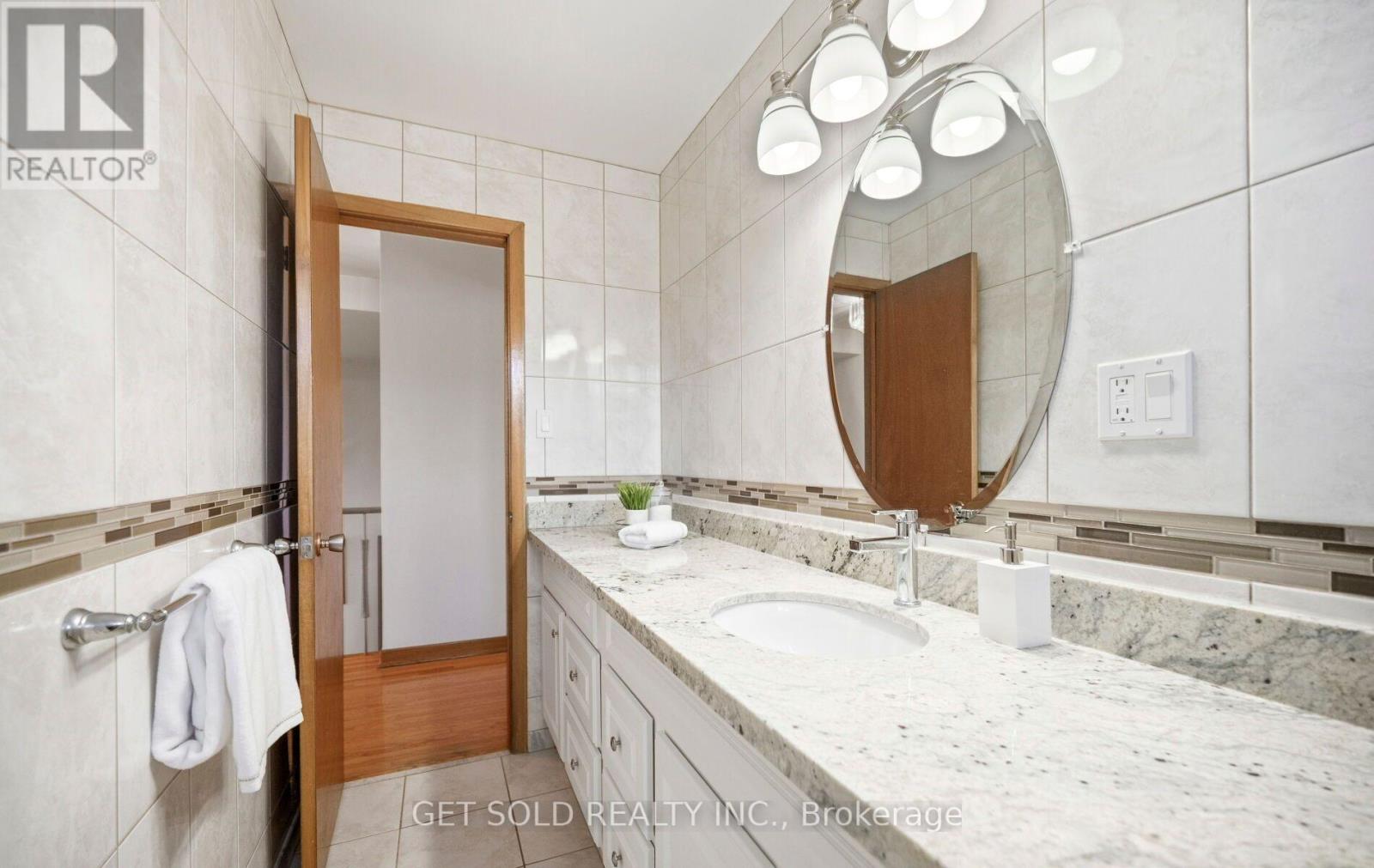 6 Marcel Road, Toronto, ON photo 25