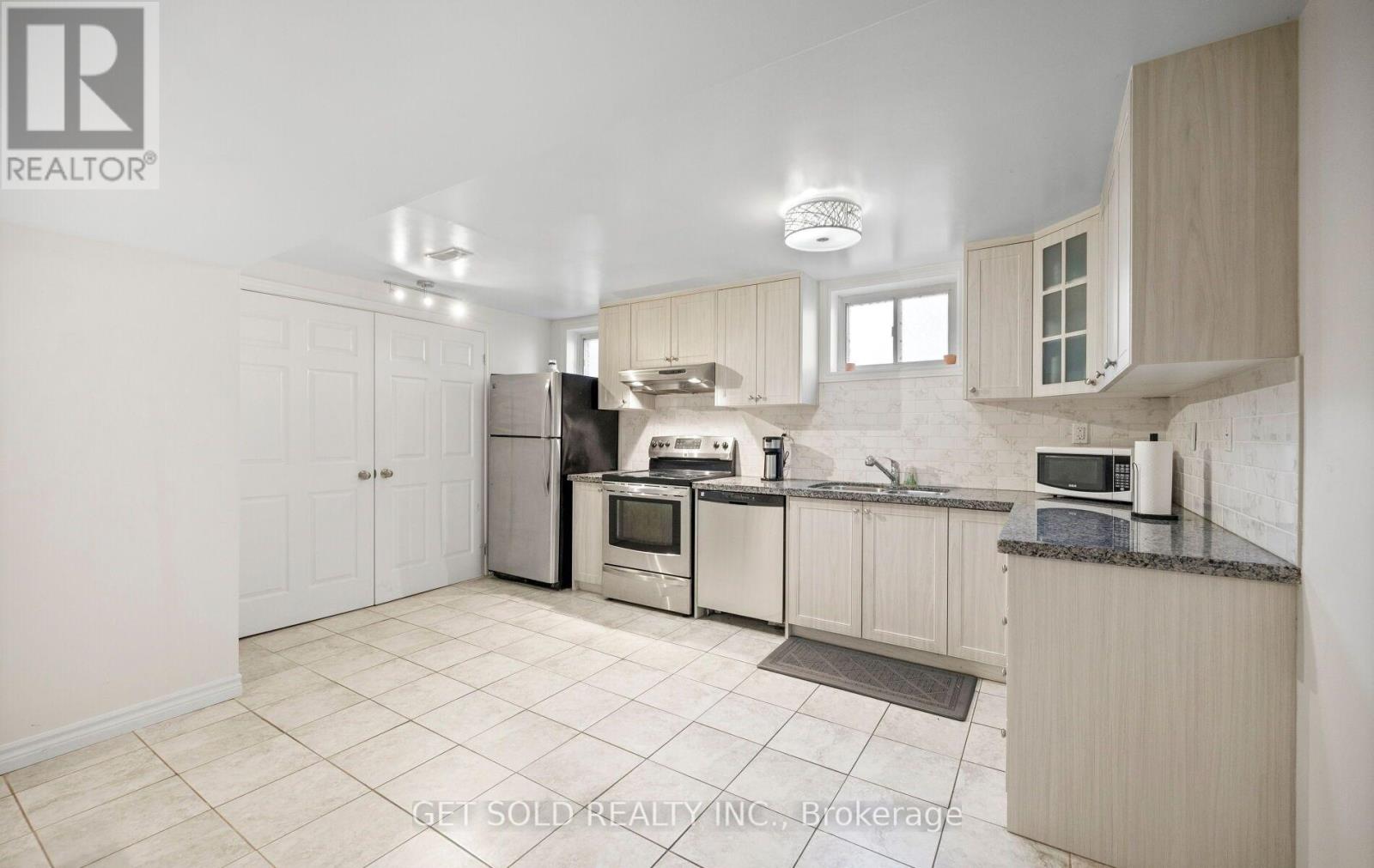 6 Marcel Road, Toronto, ON photo 36