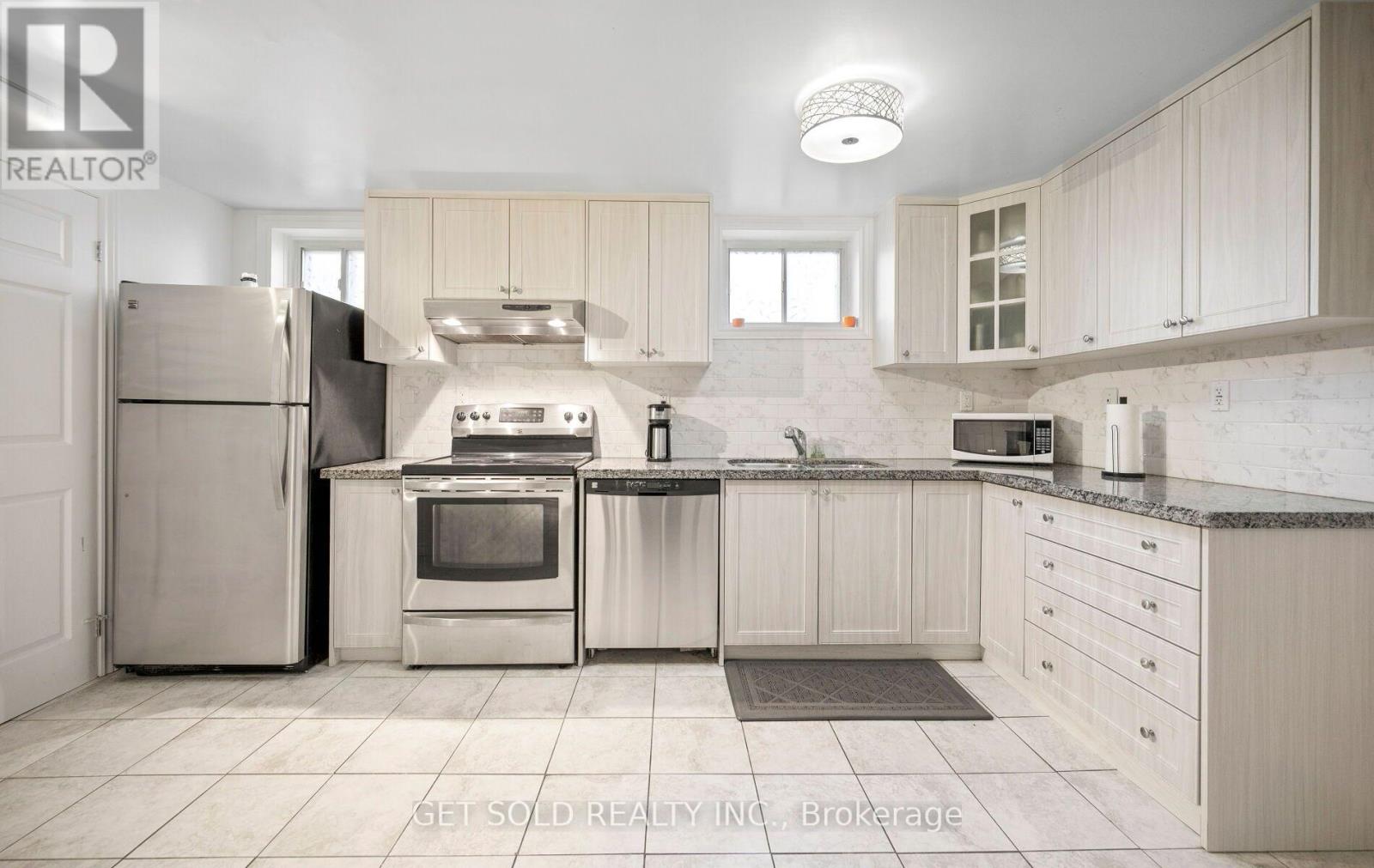 6 Marcel Road, Toronto, ON photo 37