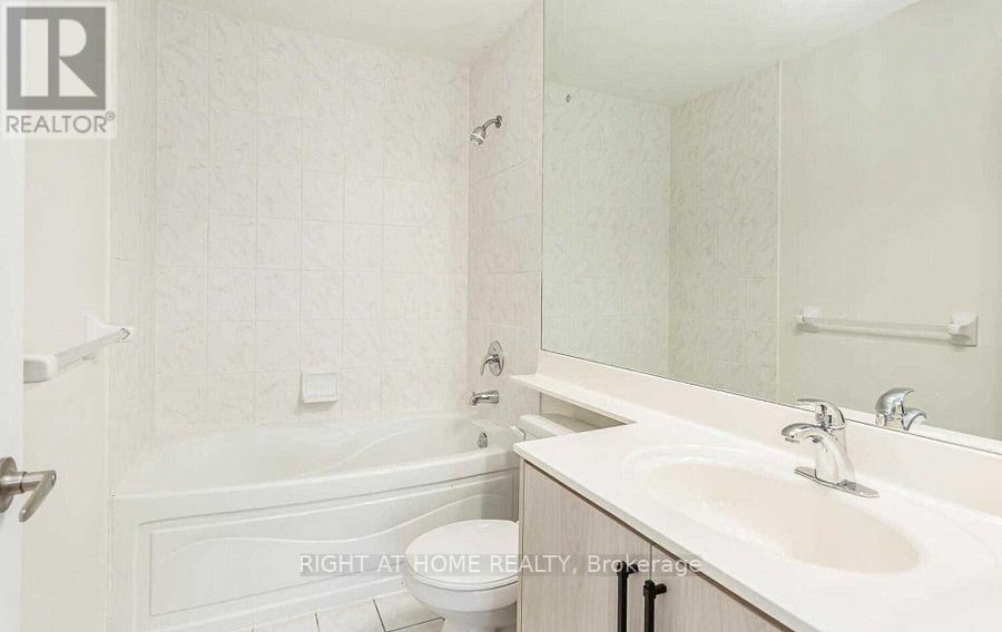 235- 3888 Duke Of York Boulevard, Mississauga, ON photo 18