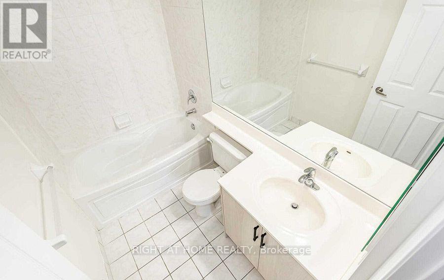 235- 3888 Duke Of York Boulevard, Mississauga, ON photo 19