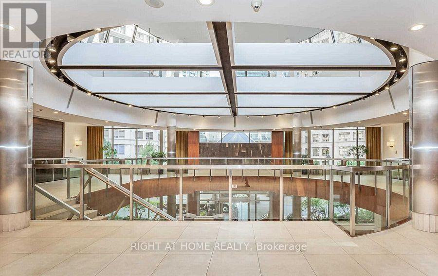 235 - 3888 DUKE OF YORK BOULEVARD, Mississauga (City Centre) — photo 3